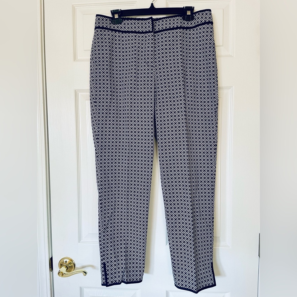 👖 Talbots | Navy & White Geometric Print Cropped Pants | Investments